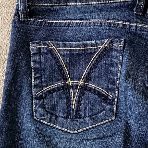 Kut From The Kloth Katy Boyfriend Straight Leg Mid Rise Jeans - Size 4 - Picture 9 of 16